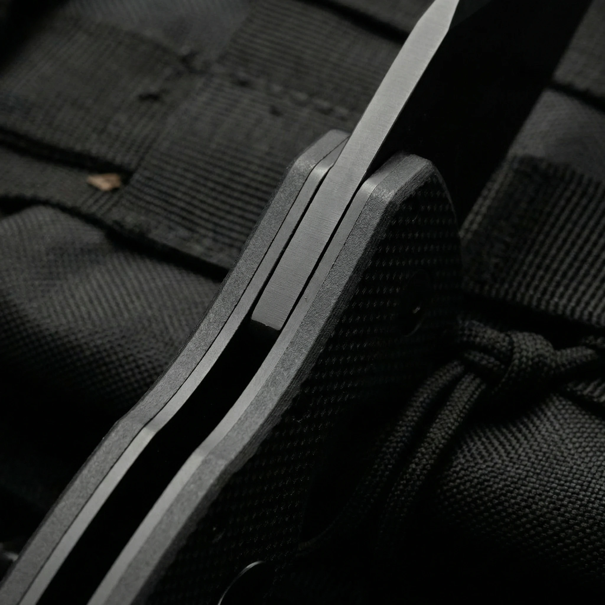 Cuchillo plegable compacto para la mochila