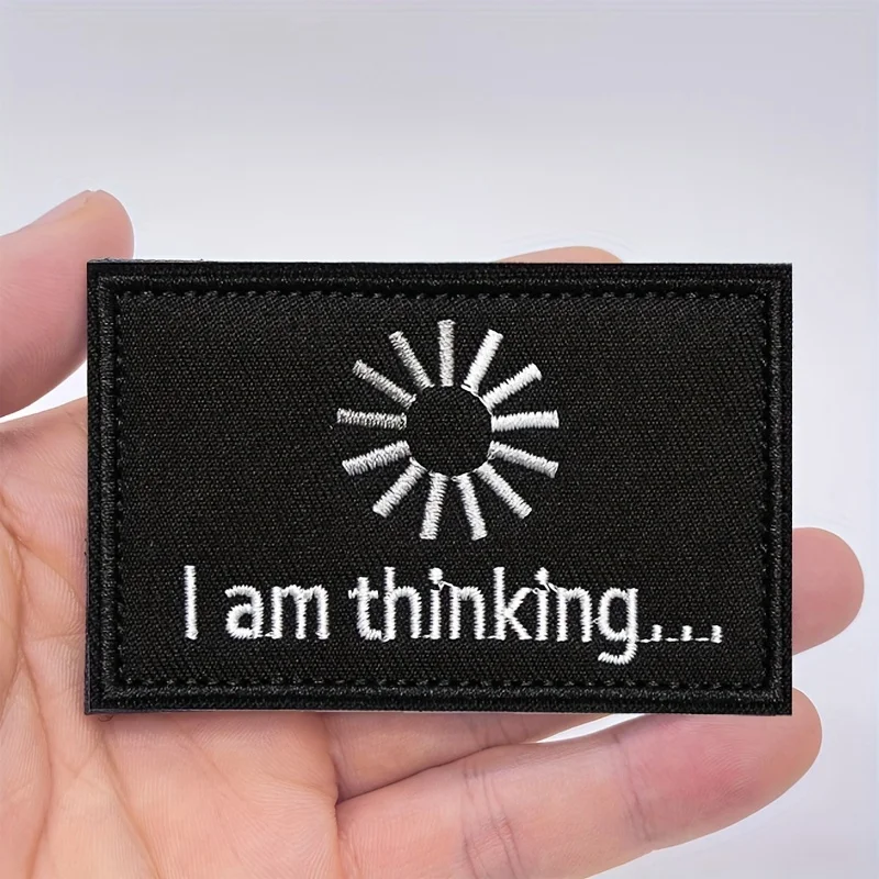 Parche táctico I Am Thinking – Velcro negro bordado para mochila
