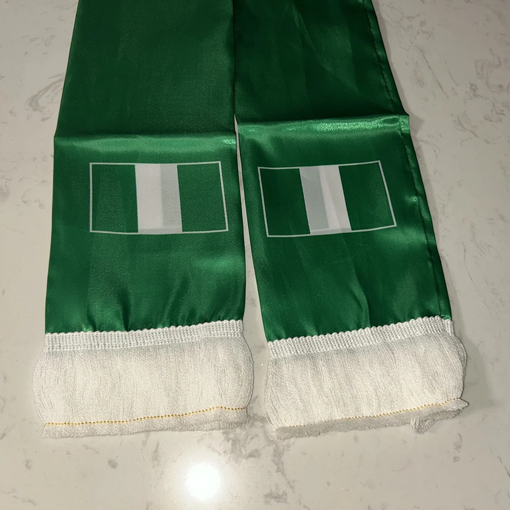 Bufanda Nigeria satén estampada doble cara con borlas para fútbol - imagen 3