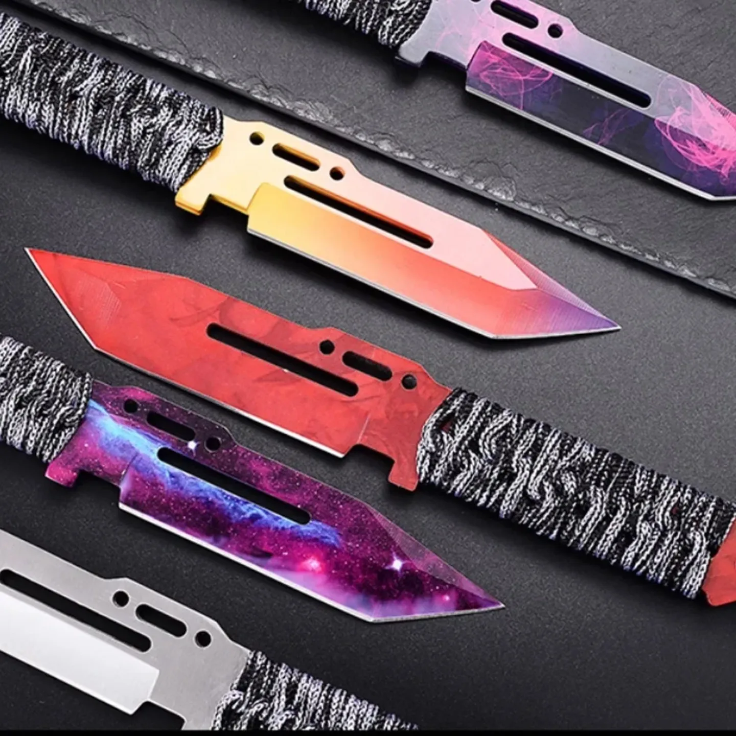 Mini cuchillo EDC de hoja fija con decoración paracord Galaxy - imagen 4