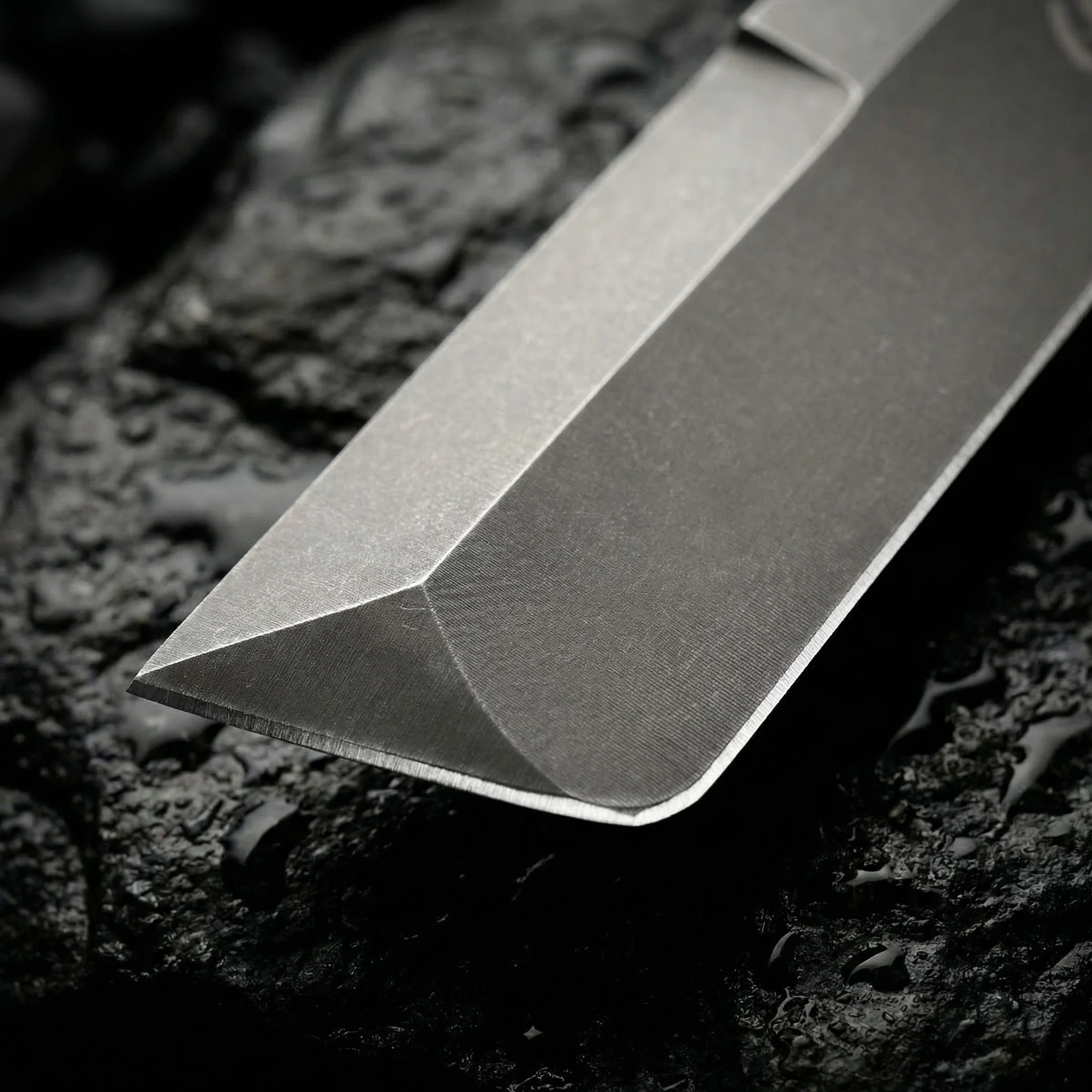 Cuchillo portátil de emergencia con mango ergonómico