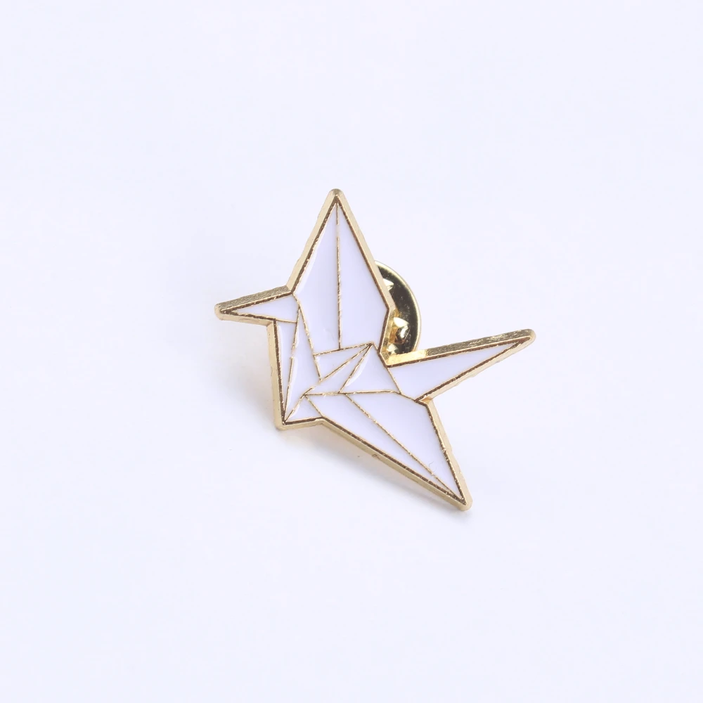 Broche estrella geometría moderna solapa minimalista línea dorada