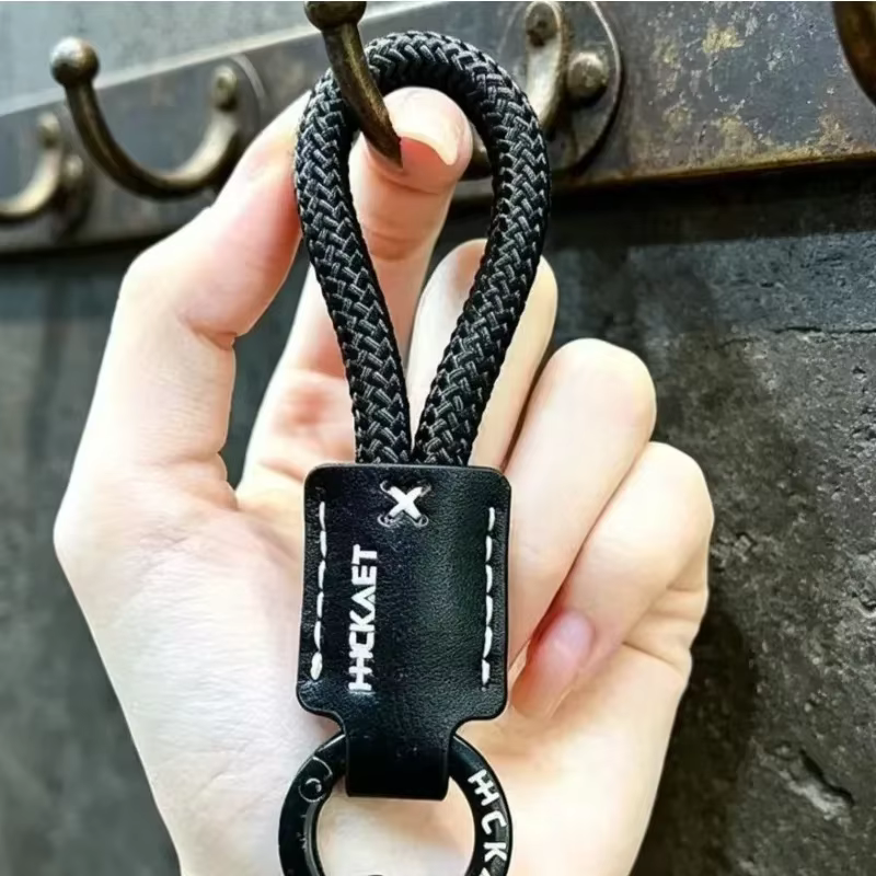 Llavero cuero vacuno tejido antipérdida con cordón grabable para coche