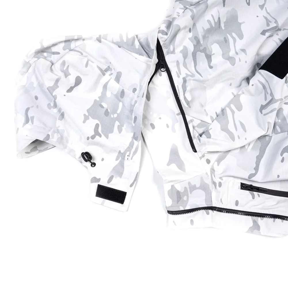 Chaqueta táctica blanca con camuflaje para nieve