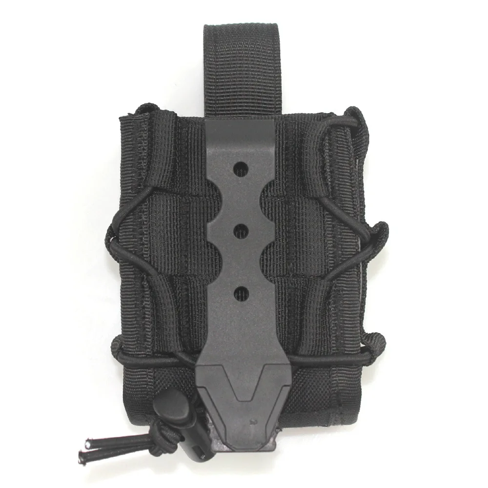 Detalle del sistema Molle y clip de sujeción