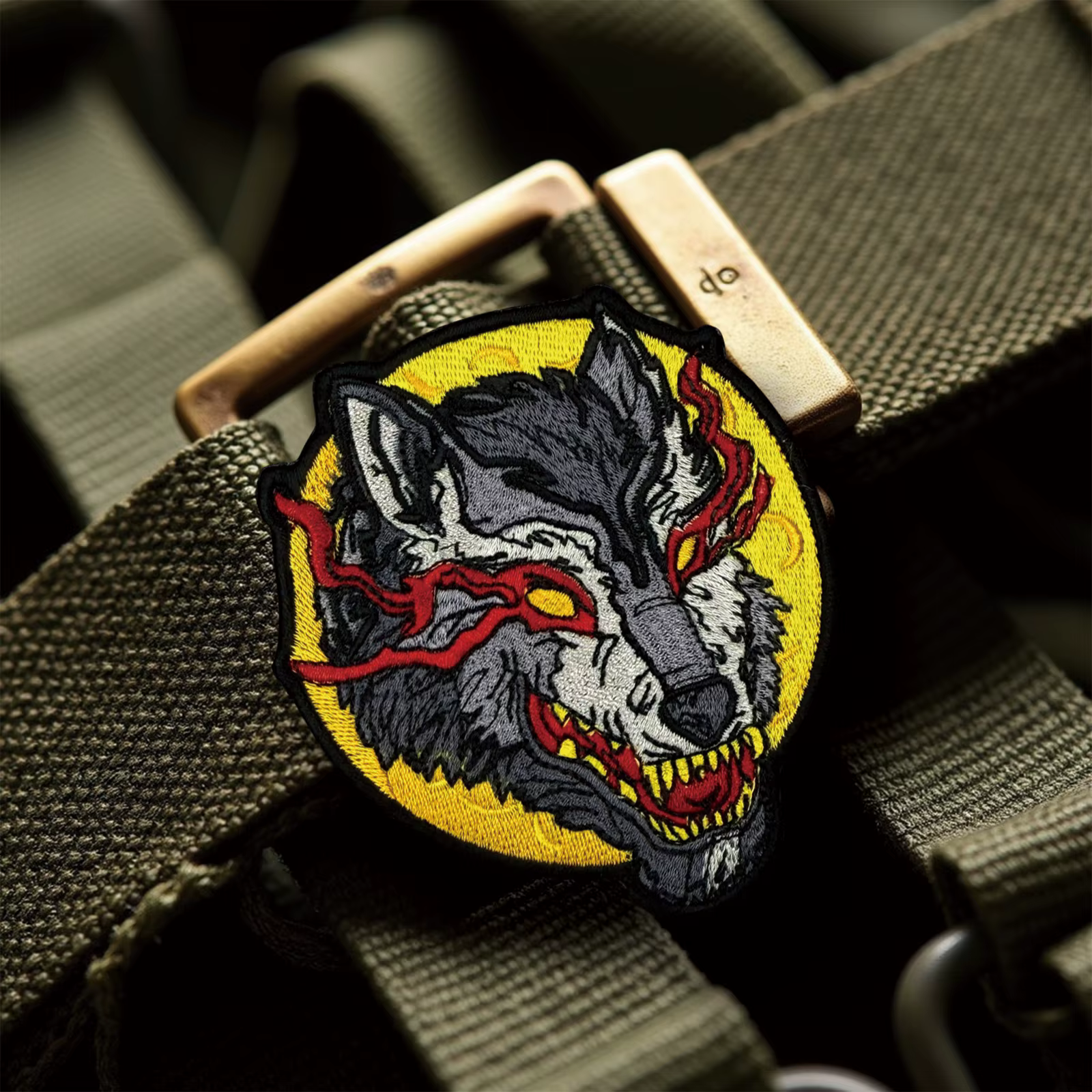 Parche táctico bordado lobo demoníaco con Velcro para MOLLE - imagen 4