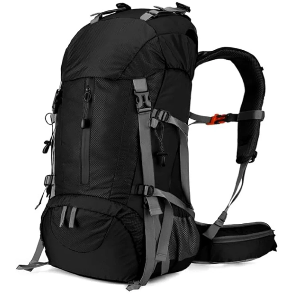 Mochila táctica en uso para camping