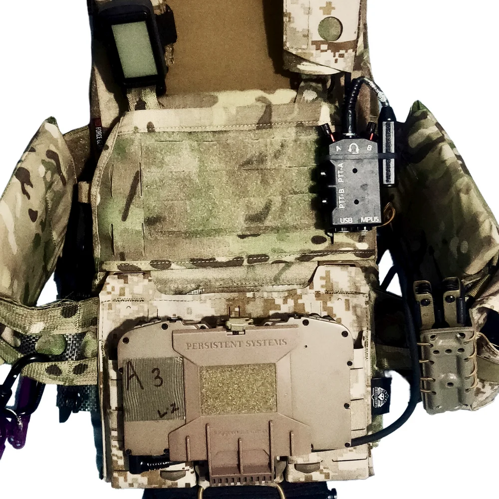 Detalle del montaje con sistema MOLLE