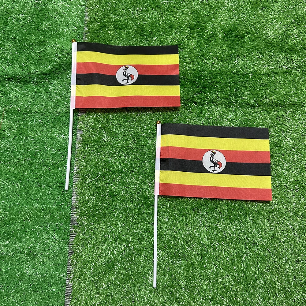 Bandera de Uganda mano en poliéster con asta plástica - imagen 5