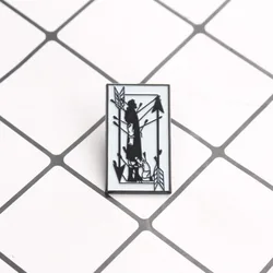 Broche vintage de silueta blanco y negro con conejo
