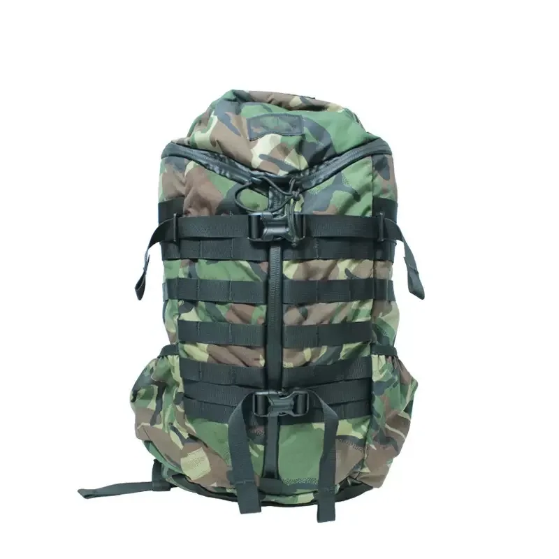 Mochila táctica de camuflaje de gran capacidad para senderismo - imagen 4