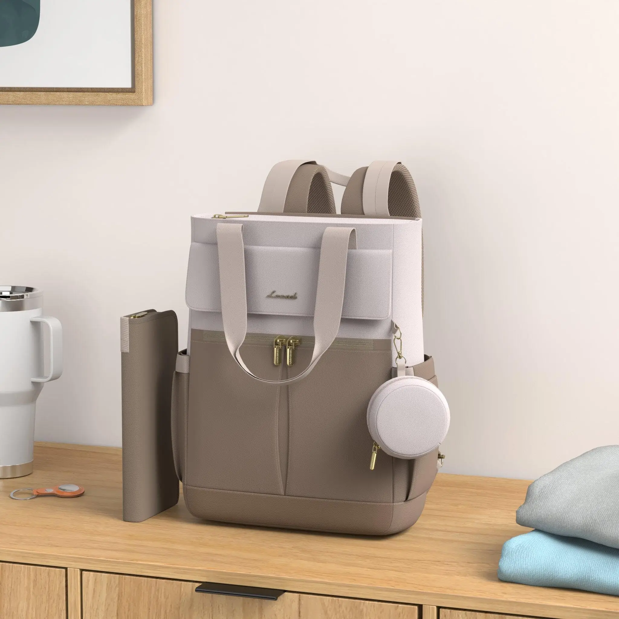 Mochila para pañales en uso sobre cochecito