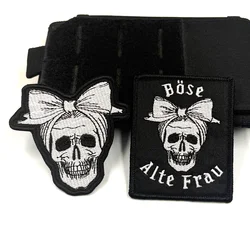 Parche bordado calavera punk para motociclistas con gancho de sujeción