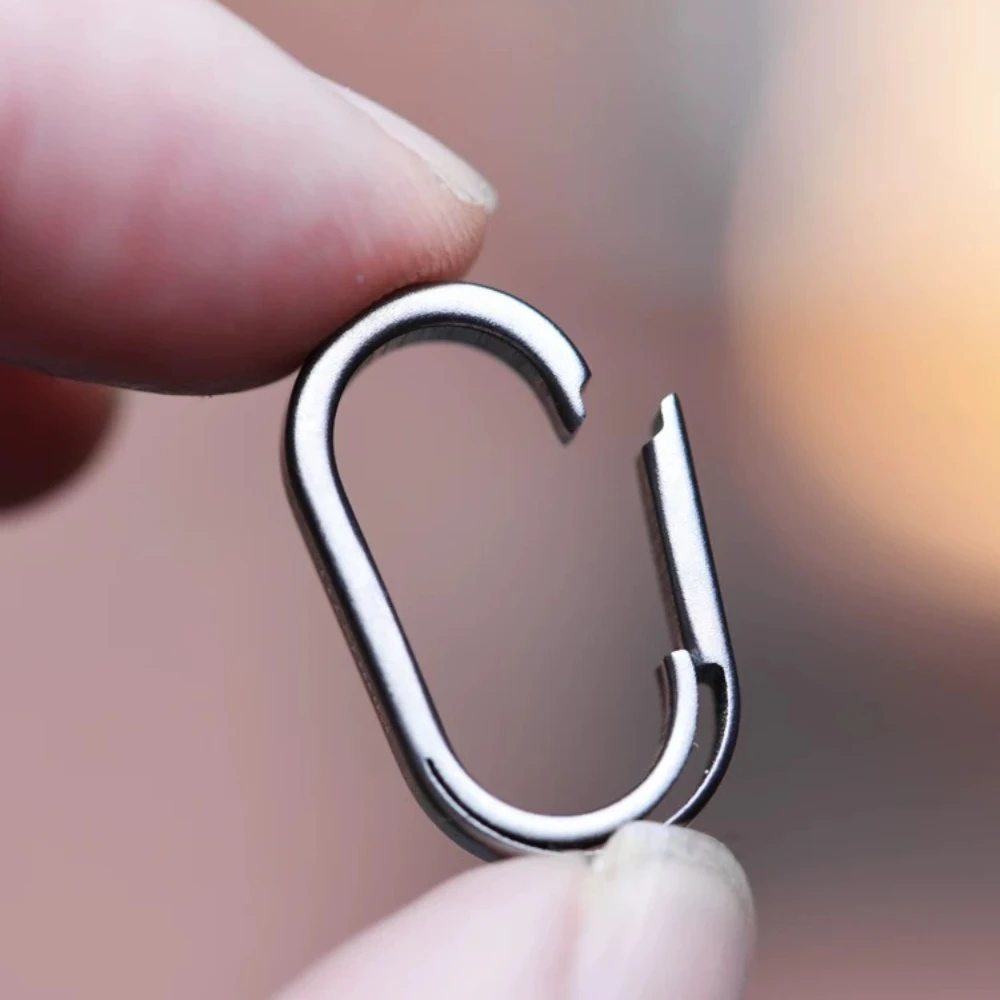Anilla de conexión oval de titanio con gancho para llaves exterior - imagen 2