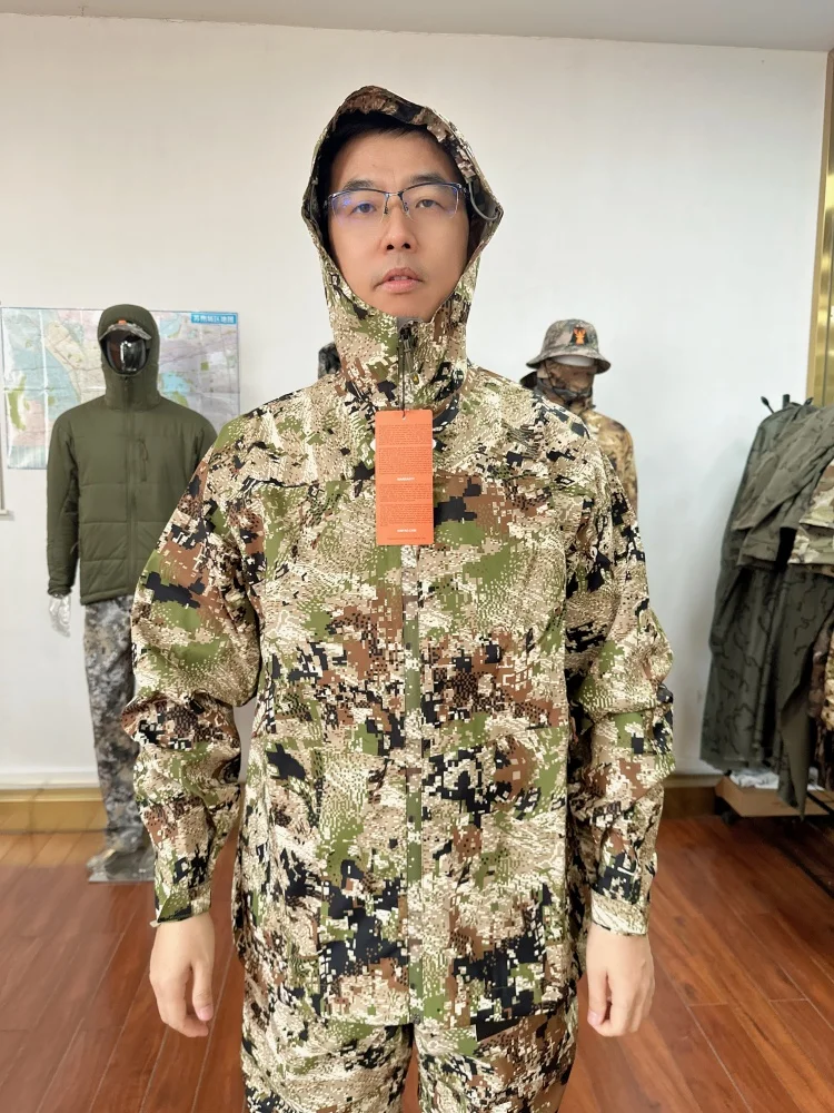 Chaqueta impermeable para caza y clima cambiante