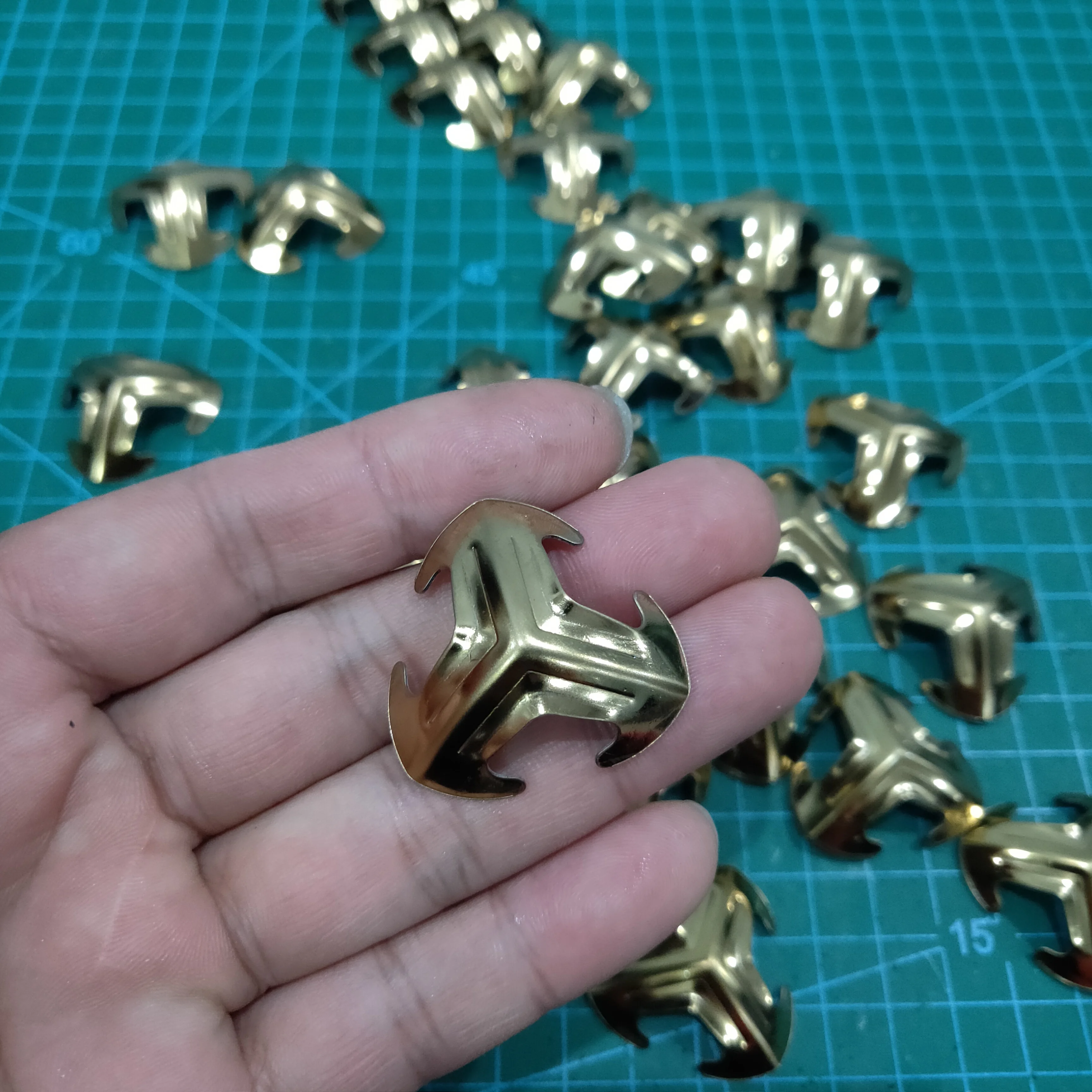 Placa de armadura táctica de hierro para cosplay y manualidades - imagen 4