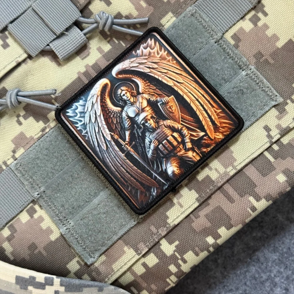 Parche táctico Guardian Angel velcro escudo cruzado y espada sagrada - imagen 5