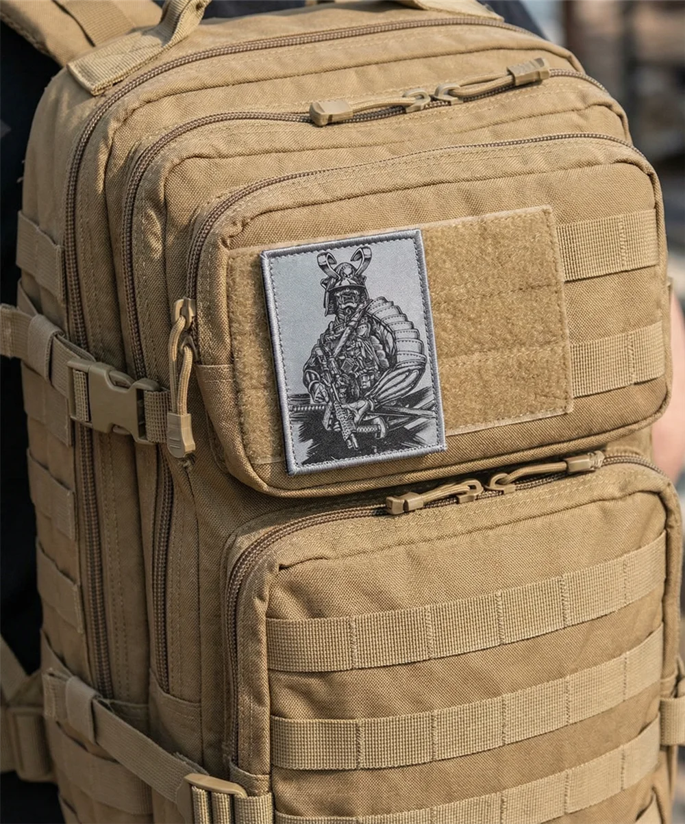 Parche bordado samurái táctico – Velcro para mochila y ropa