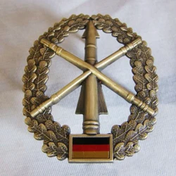 Pin metálico insignia boina Defensa Aérea Alemana con cocarda