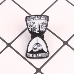 Pin esmaltado Sandflow Metaphor El tiempo mata árbol y calavera