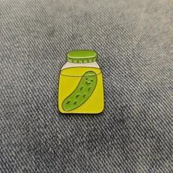 Alfiler de pepino encurtido humorístico para mochilas y trajes