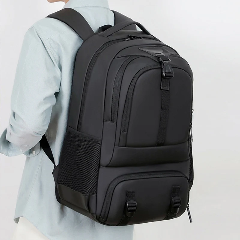 Mochila táctica MOLLE expandible con compartimento hidratación y portátil - imagen 3