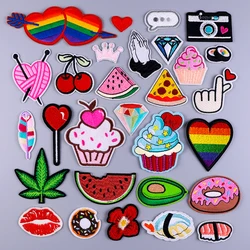 Parche bordado cartoon decorativo – Para planchar o coser