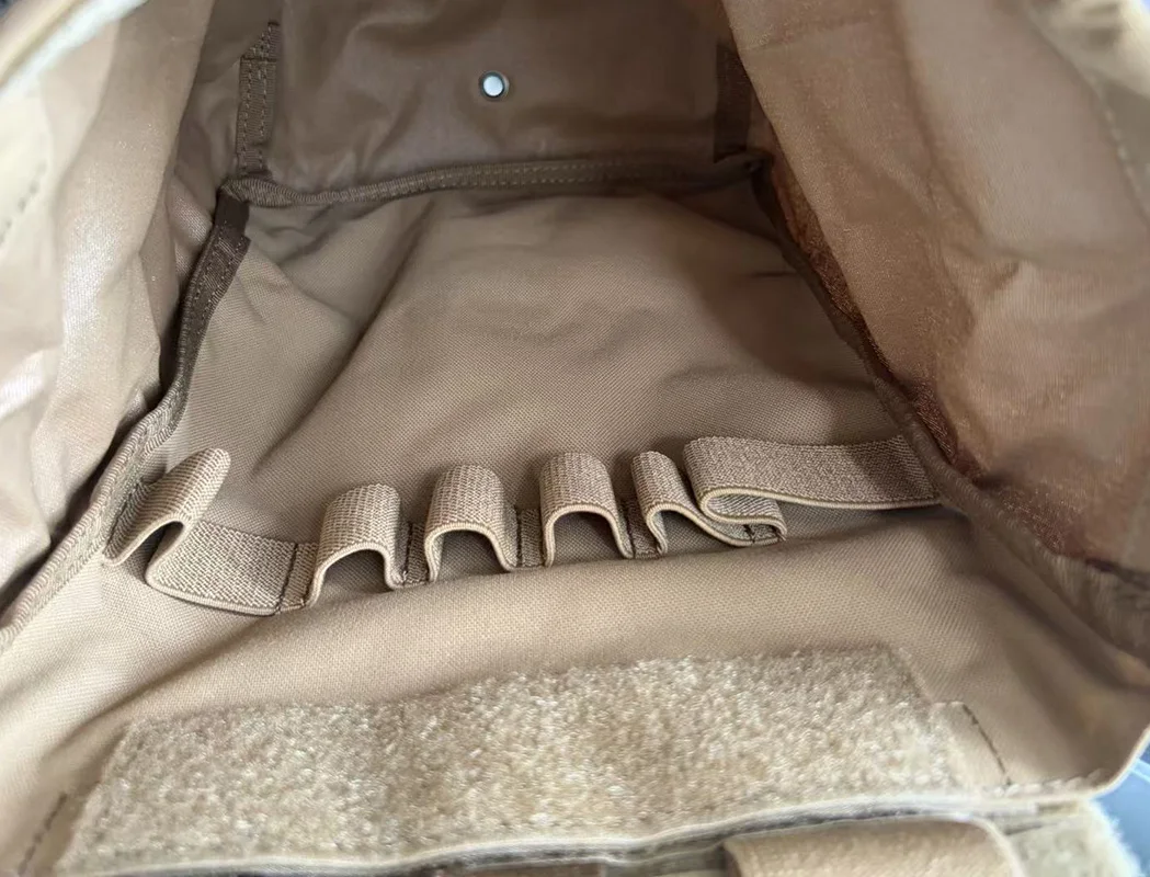Bolsa táctica multiaccesorios con montaje MOLLE reversible - imagen 3