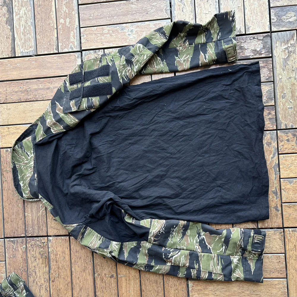 Traje táctico en color camuflado