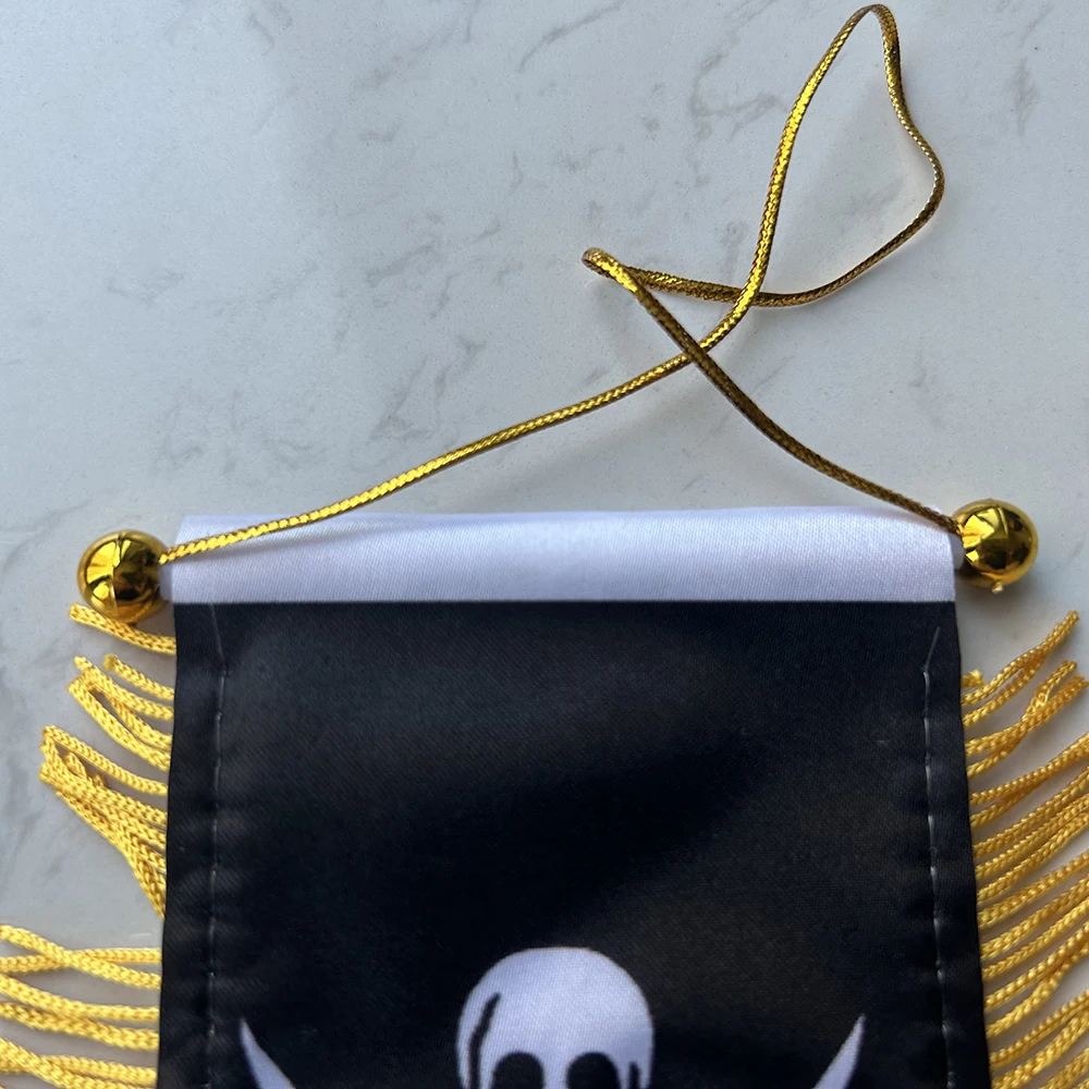 Banderín colgante calavera doble con cuchillo pirata, poliéster - imagen 2