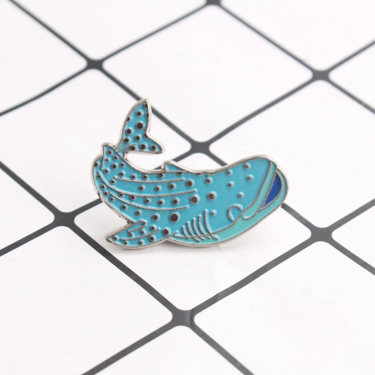 Broche vintage ballena azul verdosa pintada, para mujer y playa - imagen 5