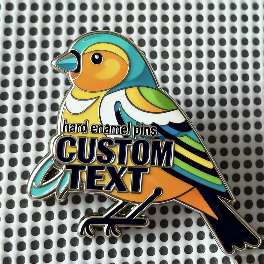 Pin de solapa metálico esmaltado duro personalizado diseño anime - imagen 5