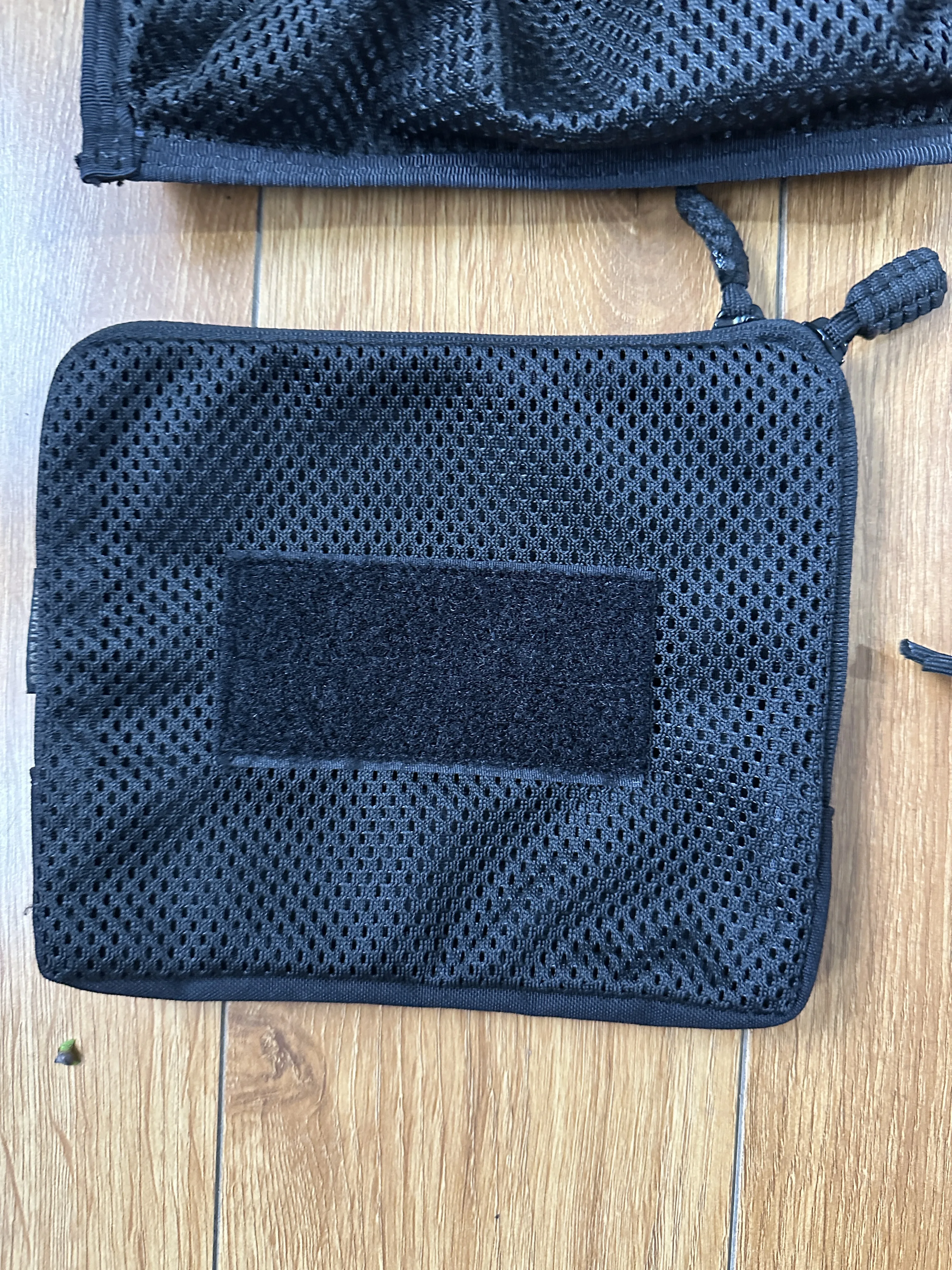 Bolsa transpirable de malla integrada para deporte y outdoor - imagen 5