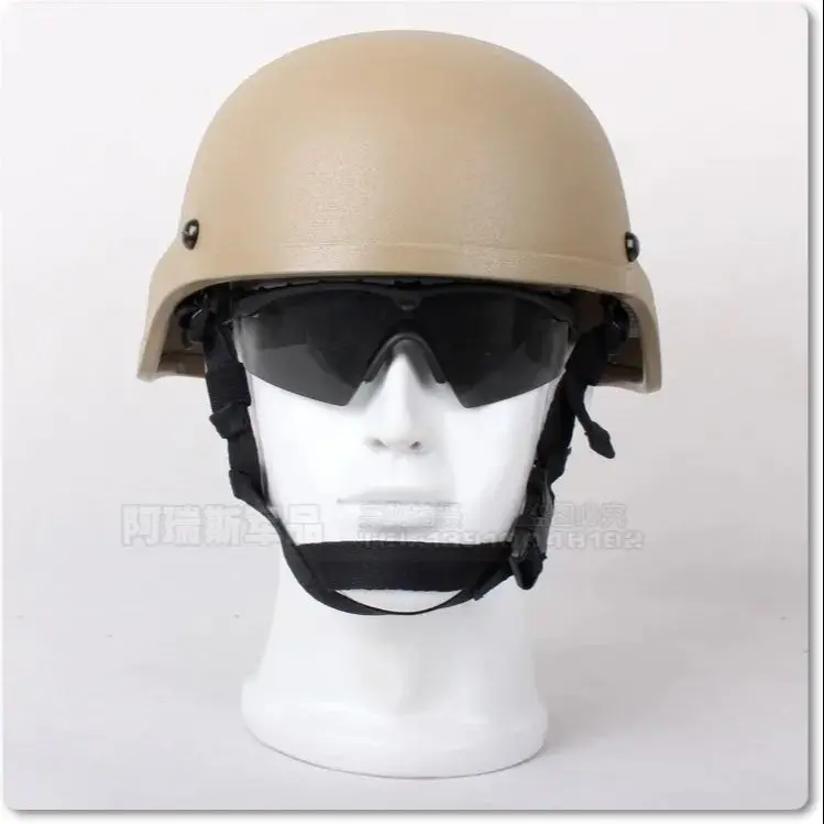 Casco táctico MICH2000 en vista general