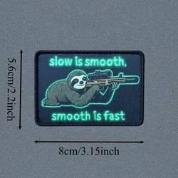 Parche táctico bordado Slow Is Smooth, velcro gancho y bucle