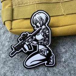 Parche Táctico Chica Tatuada – Insignia Gancho y Bucle para Mochila Militar