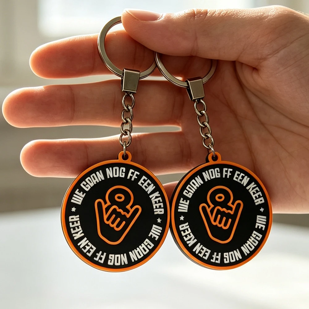 Llavero táctico en silicona con logotipo personalizable – 3D