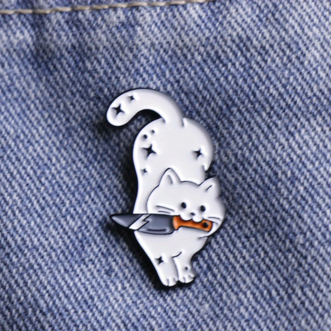 Pin esmaltado gatito blanco dibujo animado – Insignia de solapa - imagen 3