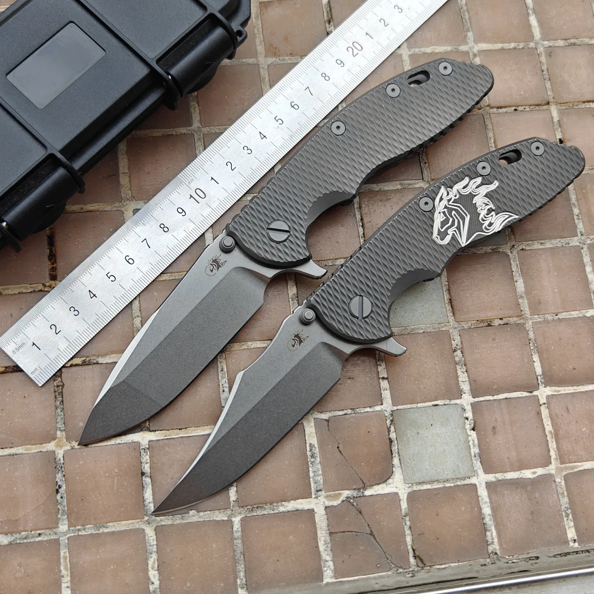 JUFULE XM-24 Cryo VG10: cuchillo plegable con mango de titanio - imagen 4