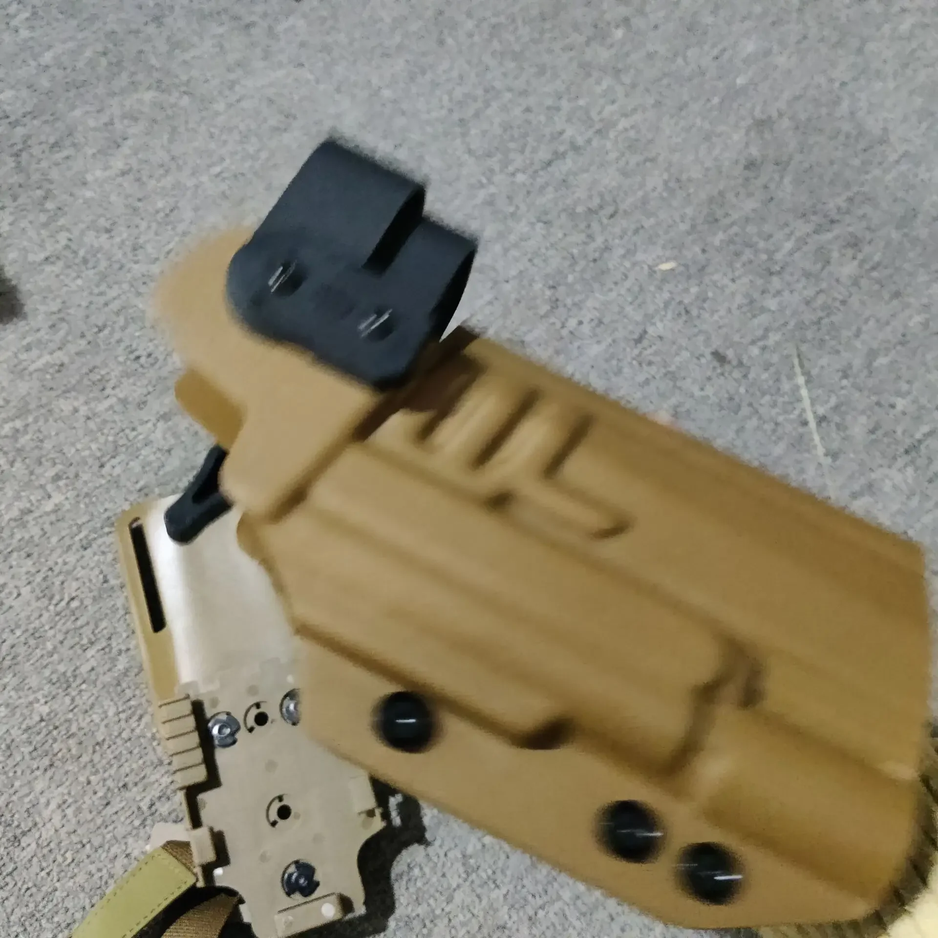 Funda táctica extracción rápida BISU3 con bloqueo anticaída QLS - imagen 5