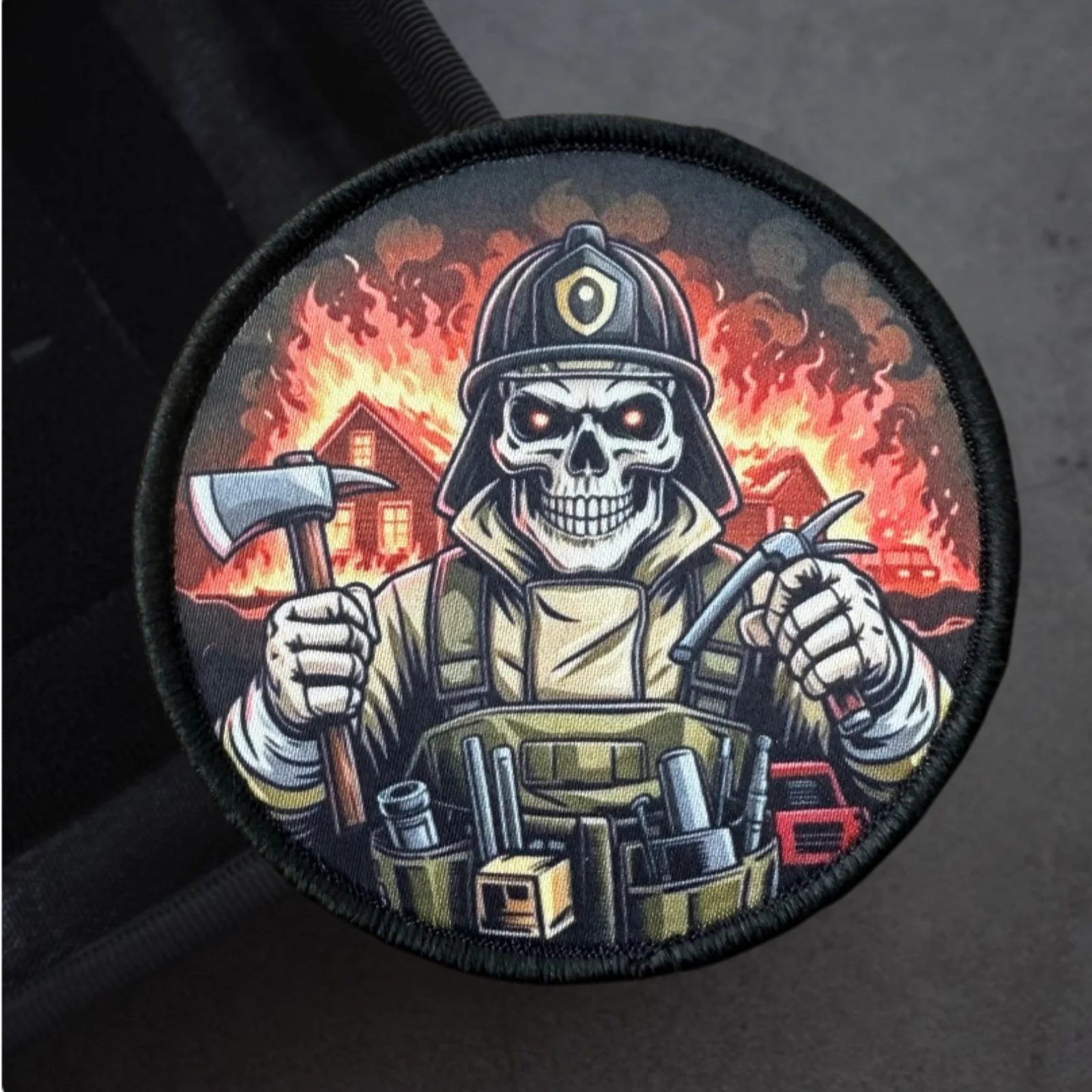 Parche táctico de calavera de bombero con cierre de gancho y bucle - imagen 2