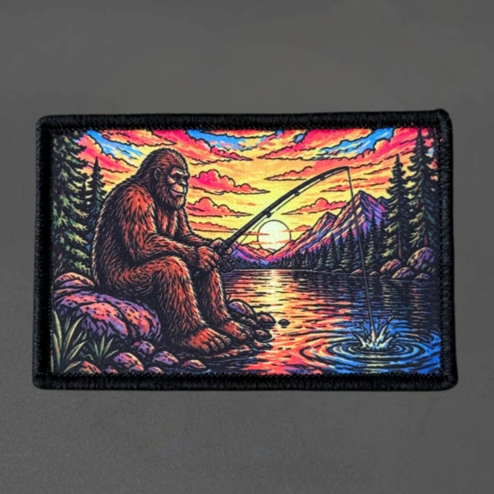 Parche táctico Sasquatch Bigfoot de gancho y bucle - imagen 2