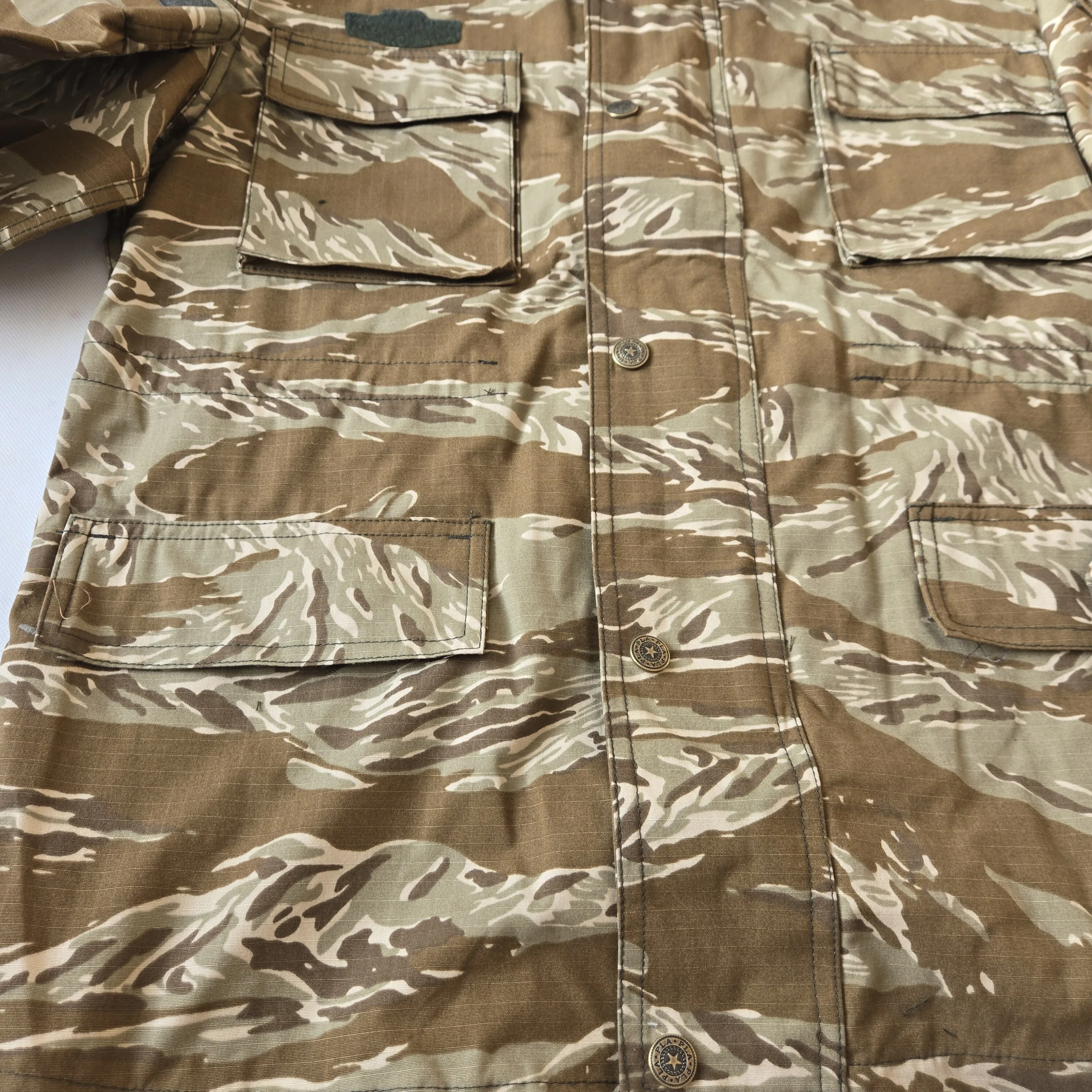 Conjunto de Camuflaje Táctico Resistente con Múltiples Bolsillos - imagen 4