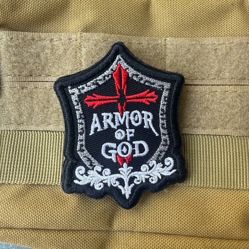 Parche táctico bordado cruz cristiana con velcro para mochila - imagen 3