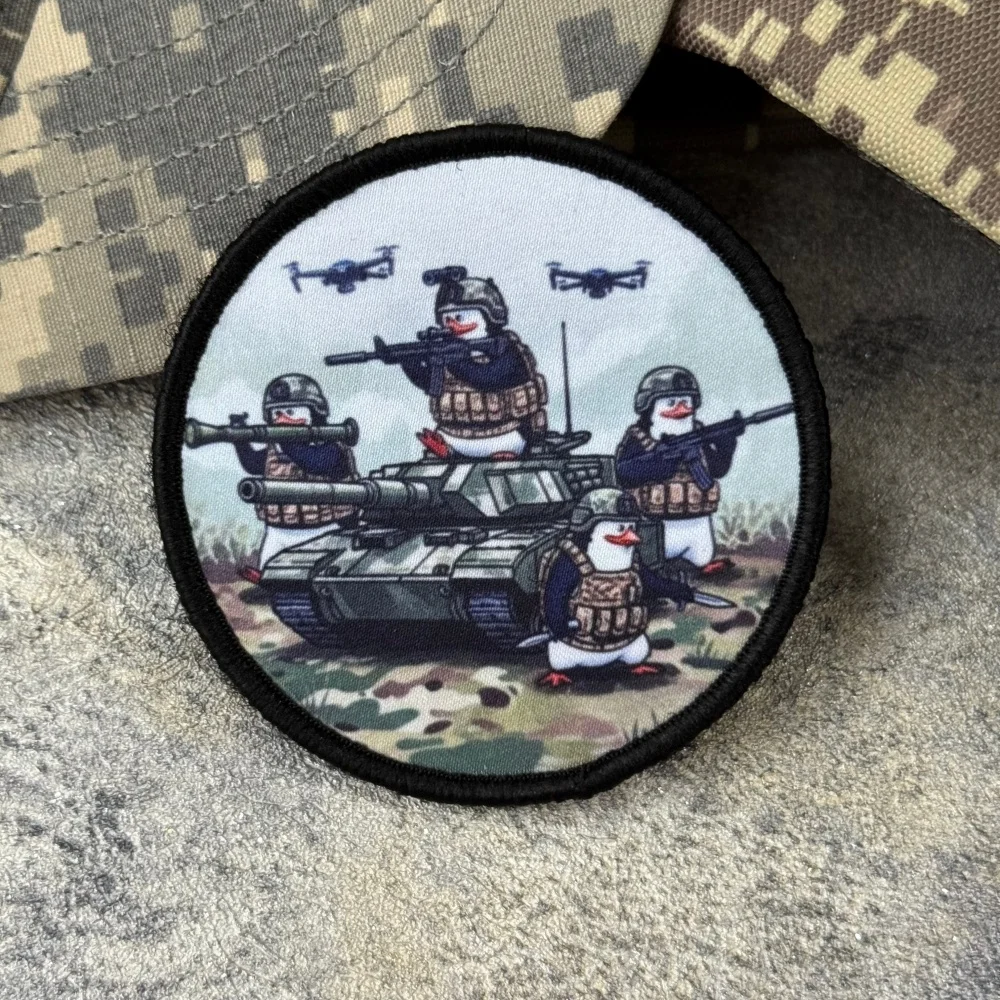 Parche táctico militar pingüino soldado con velcro para chaqueta - imagen 4