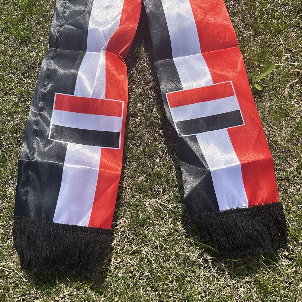 Bufanda de satén Yemen con borlas – ideal para eventos - imagen 3