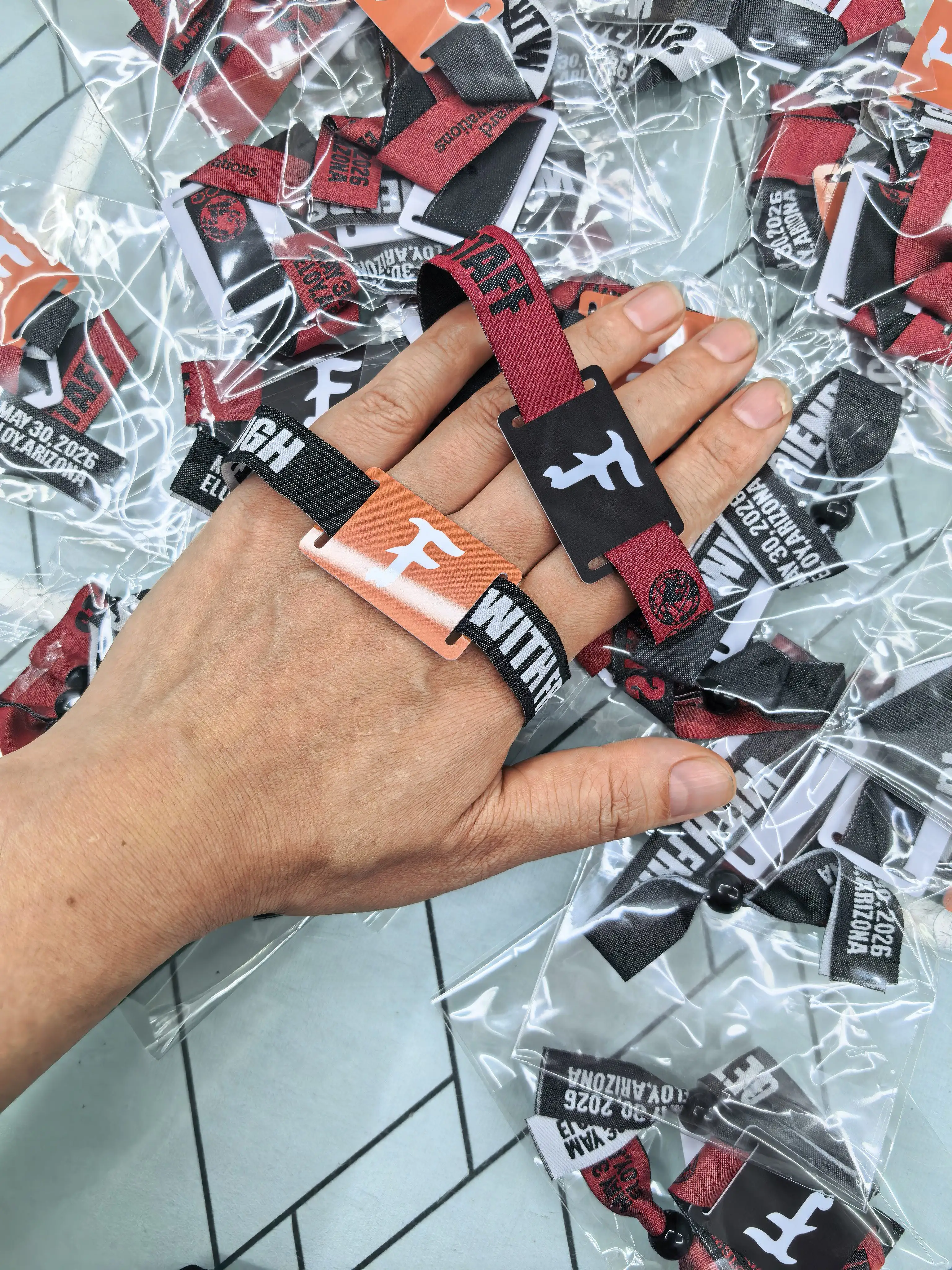 Pulsera conmemorativa paracaidismo de altura – Forward Group - imagen 5