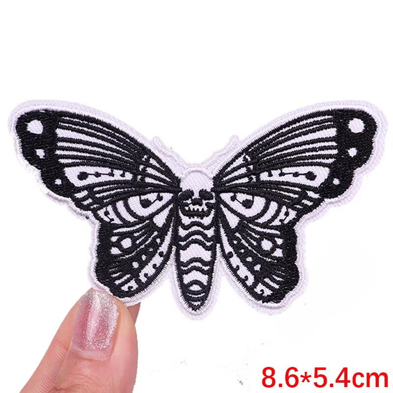 Parche termoadhesivo bordado mariposa oso gato tiburón terror - imagen 4