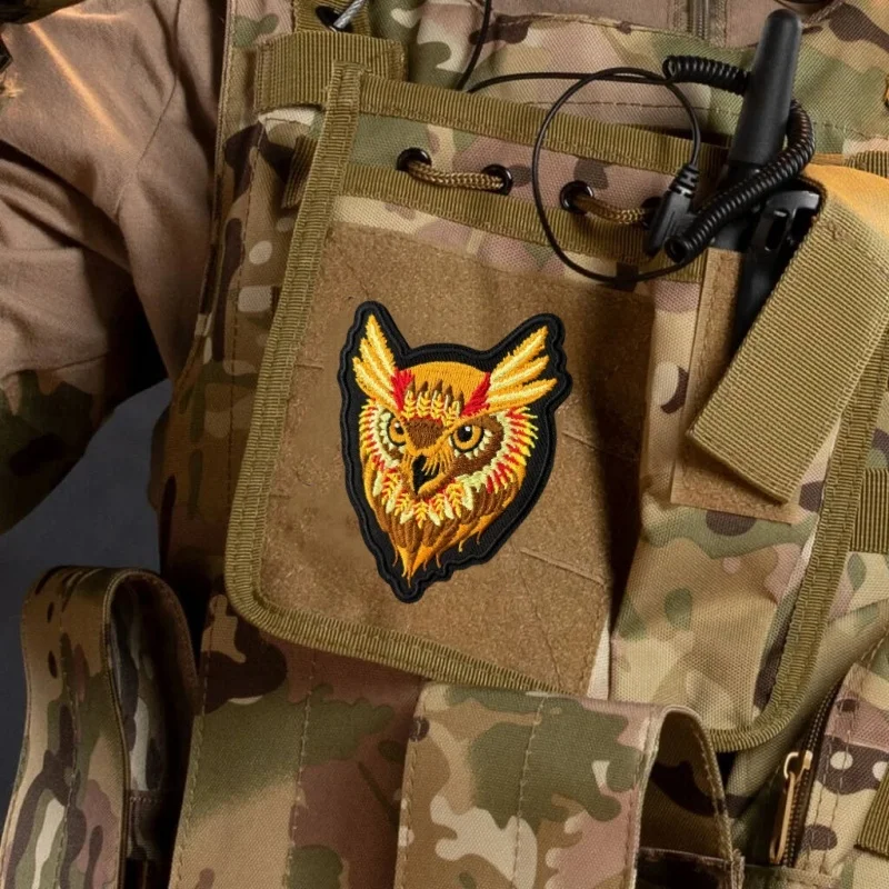 Parche bordado táctico búho de fuego con velcro para uniforme - imagen 5