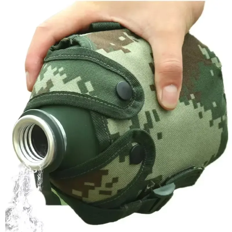 TMC Cantimplora botellín agua para outdoor con bolsa y camping - imagen 3